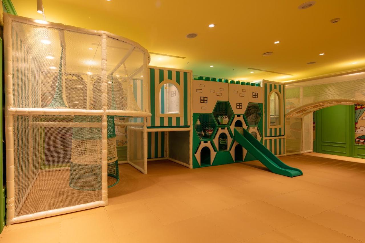 Roaders Plus Hotel - Taipei Station Екстериор снимка