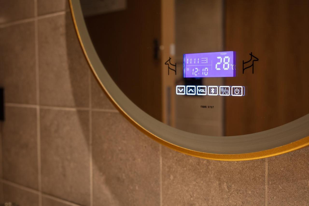 Roaders Plus Hotel - Taipei Station Стая снимка